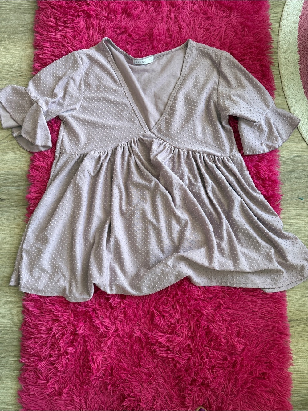 Blakely Brandless Mauve V-Neck Babydoll Top